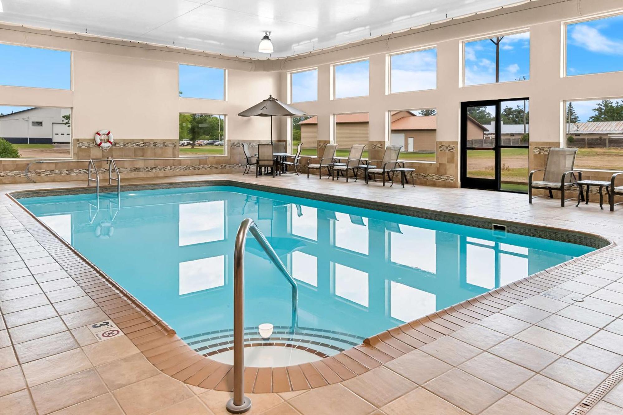 Heartland Inn & Suites, Surestay Collection By Best Western Park Rapids Exterior foto